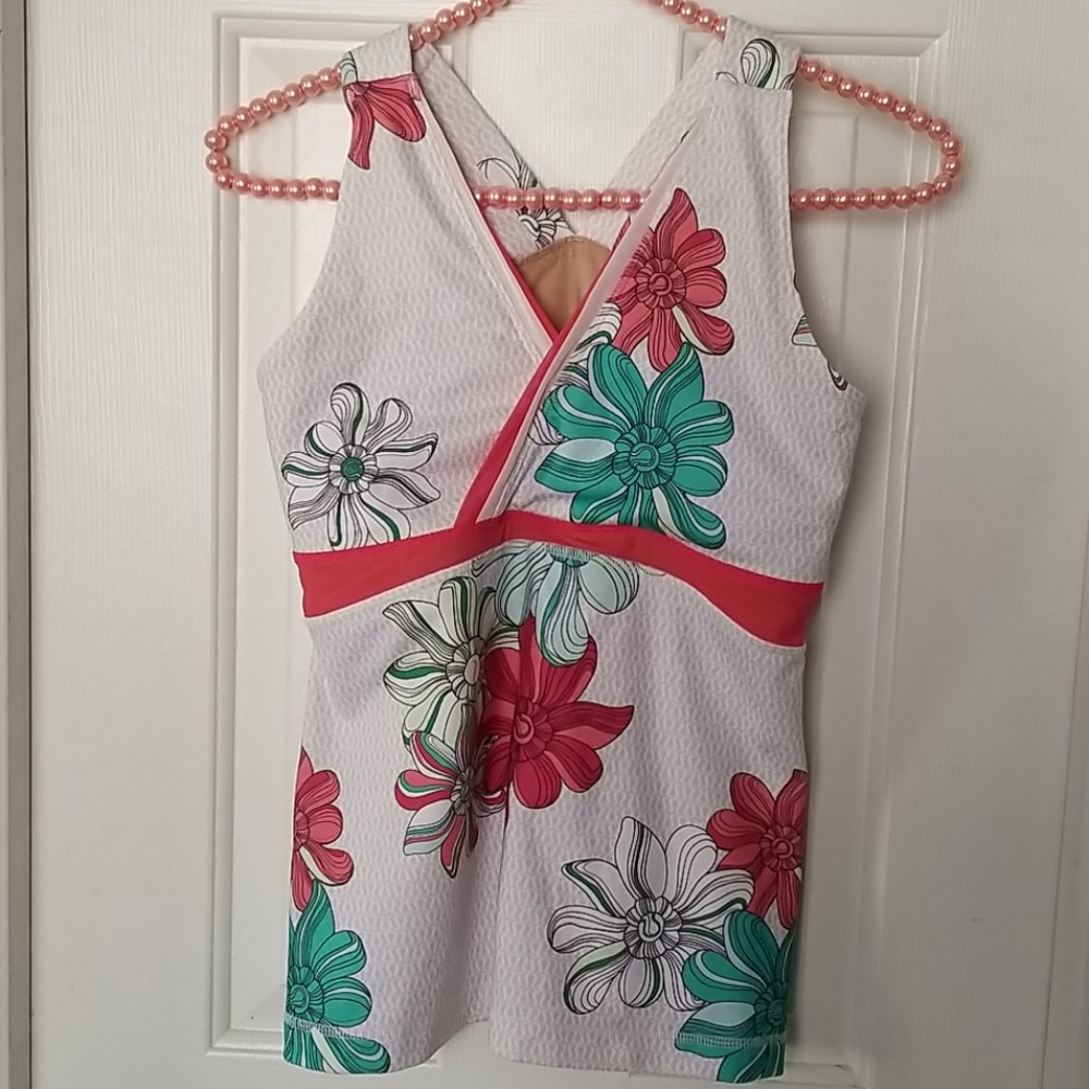 Lululemon top